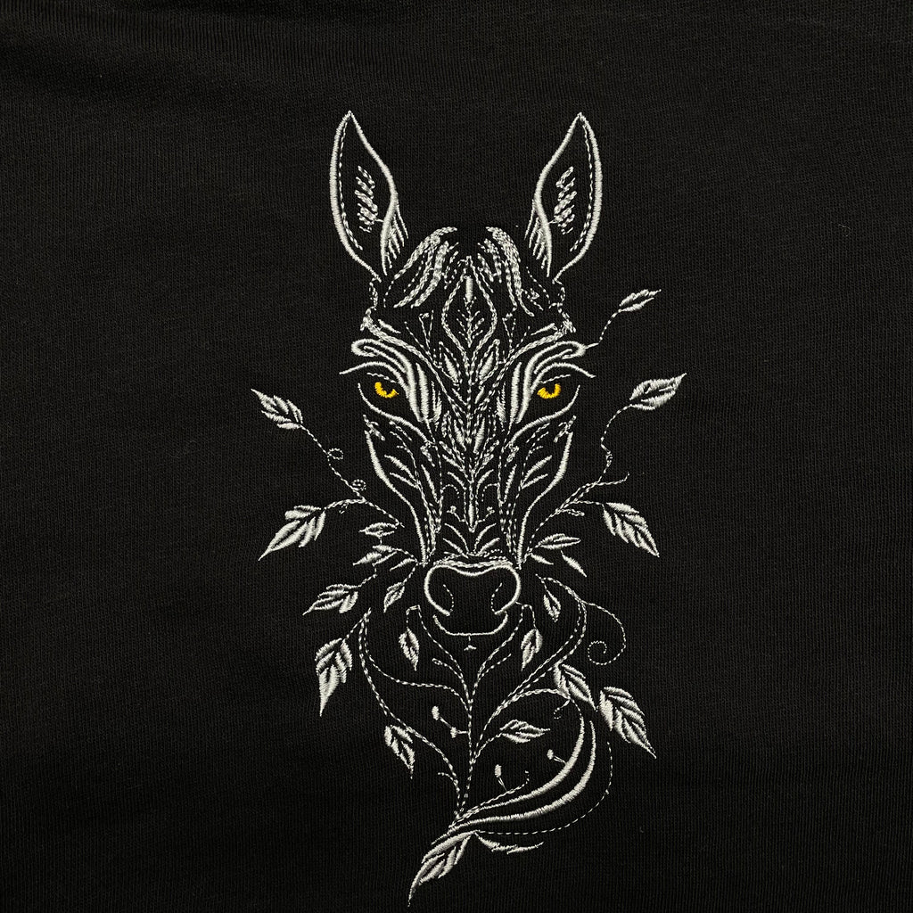 Felpa unisex ricamo cavallo tatoo style  in COTONE ORGANICO E POLIESTERE RICICLATO